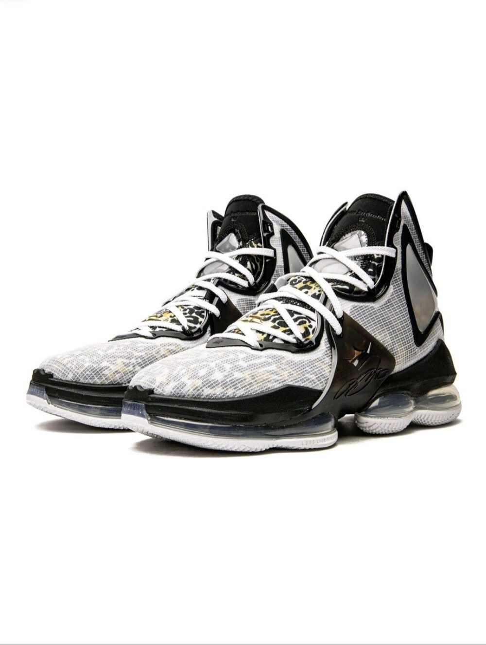 Nike Men's LeBron 19 "Royalty" SZ 10.5(CZ0203-100)